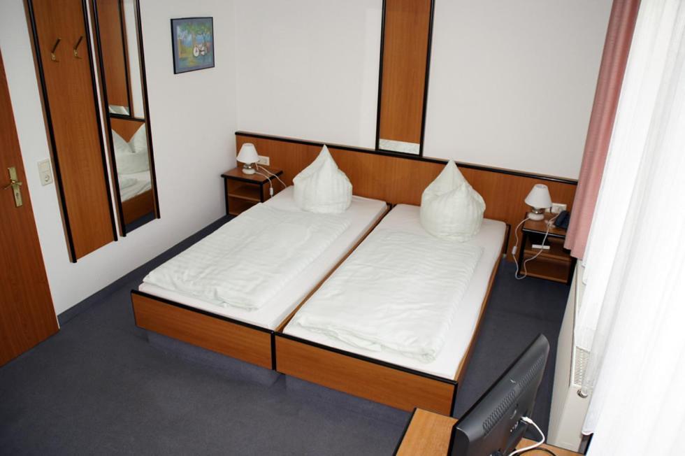 Landhotel Pagram-Frankfurt/Oder Frankfurt  Rum bild